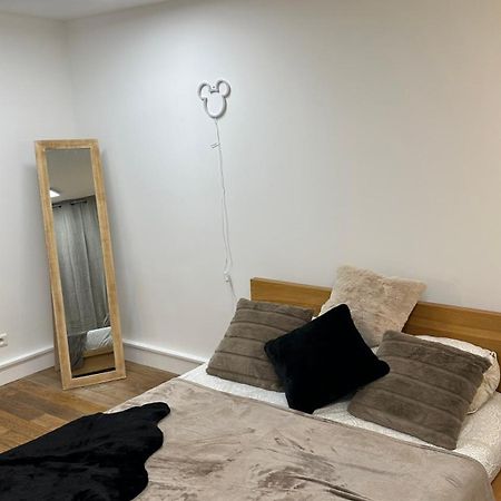 Appartement 5Min To Disneyland, Parking Prive マニー＝ル＝オングル エクステリア 写真